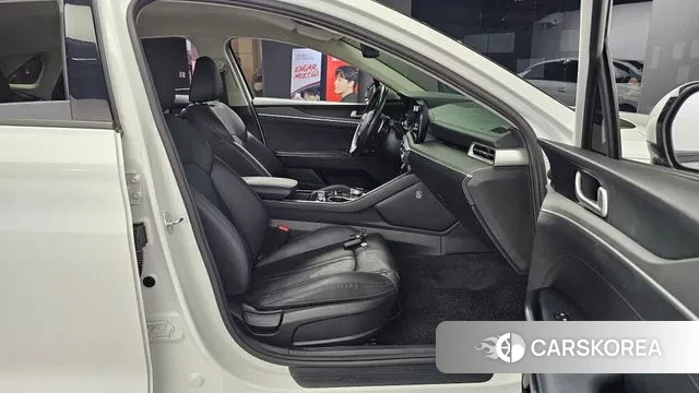 Kia K5 3rd generation 2022 Белый из Кореи, фото 3