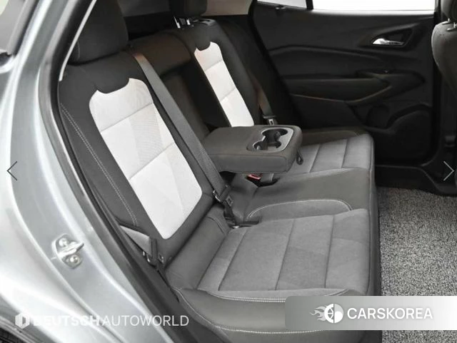 Chevrolet (GM Daewoo) Trax Crossover 2024 Серебристо-серый из Кореи, фото 3