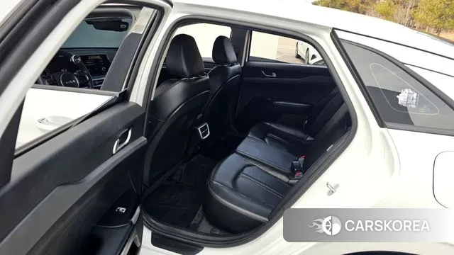 Kia K5 3rd generation 2023 Белый из Кореи, фото 3