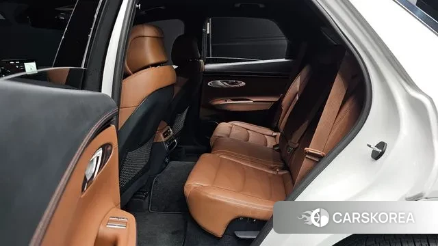 Genesis GV70 2023 Белый из Кореи, фото 3