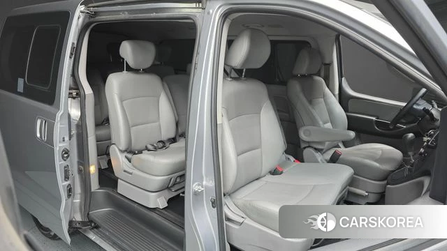 Hyundai The New Grand Starex 2018 Серебряный из Кореи, фото 3