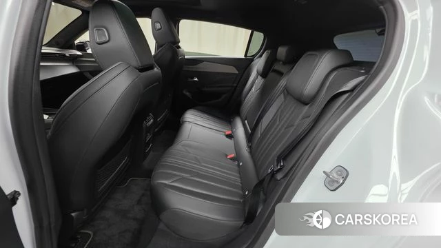 Peugeot 308 Third generation 2023 Белый из Кореи, фото 3
