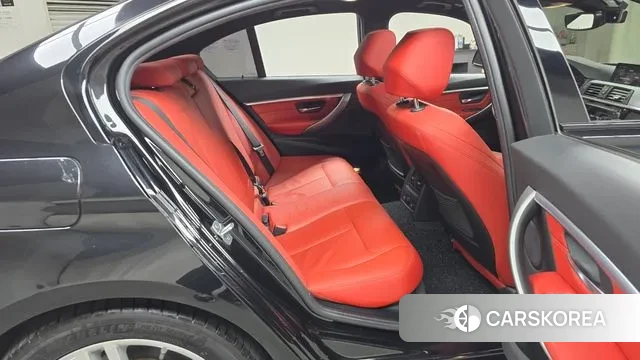 BMW 3 Series (F30) 2018 Черный из Кореи, фото 3