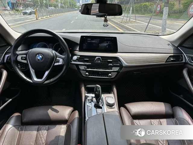 BMW 5 series PHEV 2019 Шампань из Китая, фото 3
