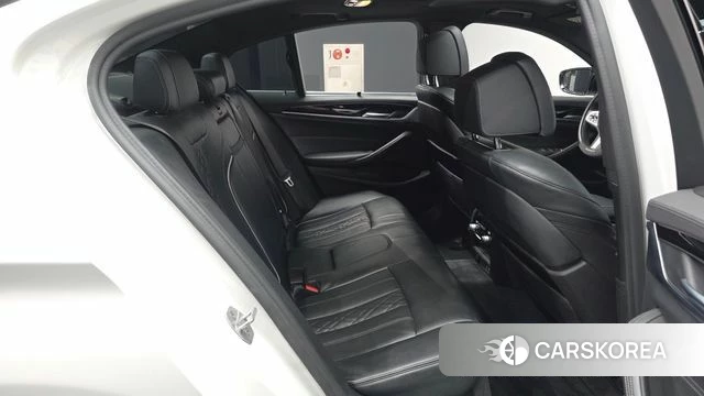 BMW 5 Series (G30) 2020 Белый из Кореи, фото 3
