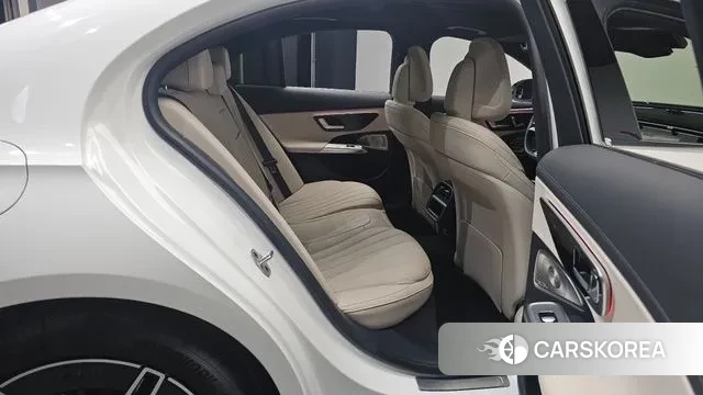 Mercedes-Benz E-Class W214 2025 Белый из Кореи, фото 3