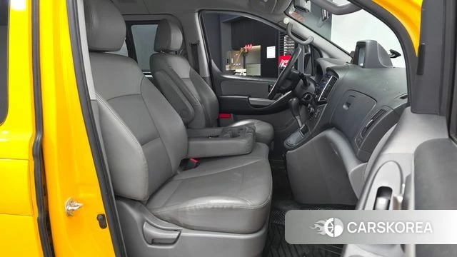 Hyundai The New Grand Starex 2019 Желтый из Кореи, фото 3