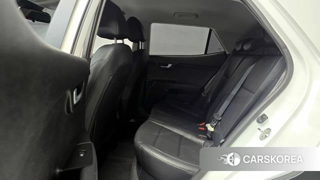 Kia Stonic 2018 Белый из Кореи, фото 3