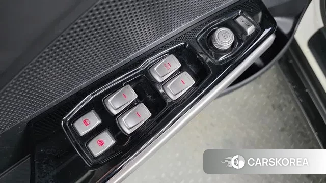 Ssangyong Tivoli Armor 2018 Белый из Кореи, фото 3