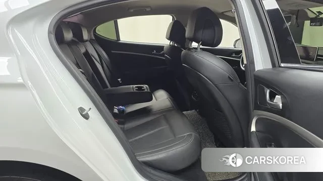 Genesis The New G70 id 2901350 из Кореи 3