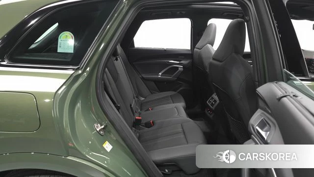 Audi Q5 (80A) 2025 Зеленый из Кореи, фото 3