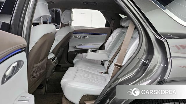 Genesis GV70 2025 Серый из Кореи, фото 3