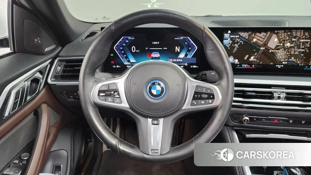 BMW i4 2023 Белый из Кореи, фото 3
