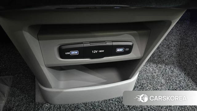 Hyundai Staria 2023 Черный из Кореи, фото 3