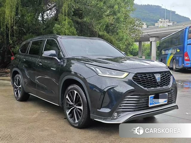 Toyota Crown Lufang 2022 Черный из Китая, фото 3