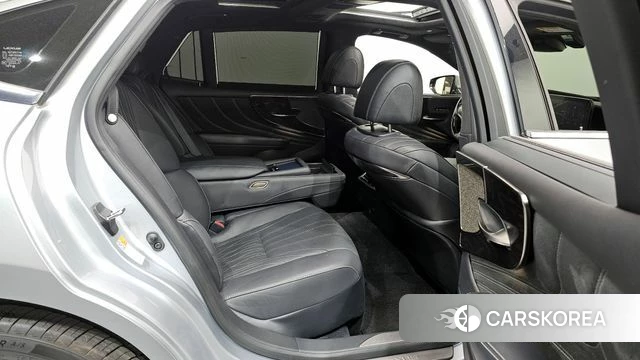 Lexus LS500 5th generation 2022 Серебряный из Кореи, фото 3