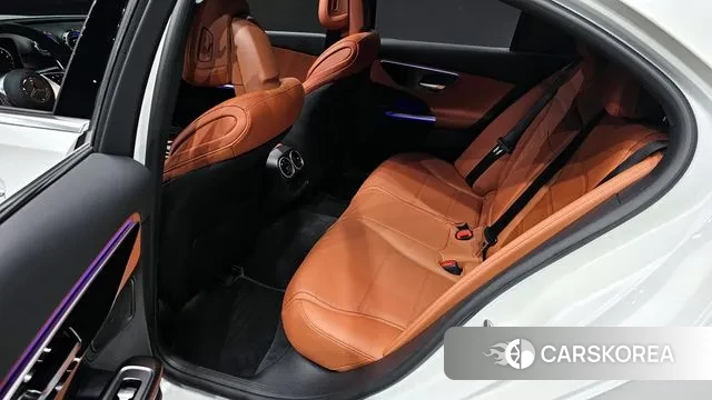 Mercedes-Benz C-Class W206 2023 Белый из Кореи, фото 3