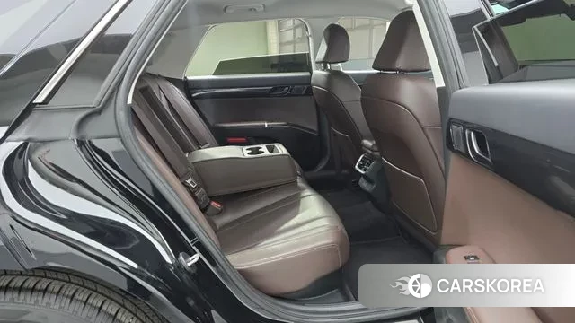 Hyundai Grandeur Hybrid (GN7) 2023 Черный из Кореи, фото 3