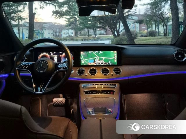 Mercedes-Benz E-Class W213 2022 Серебряный из Кореи, фото 3