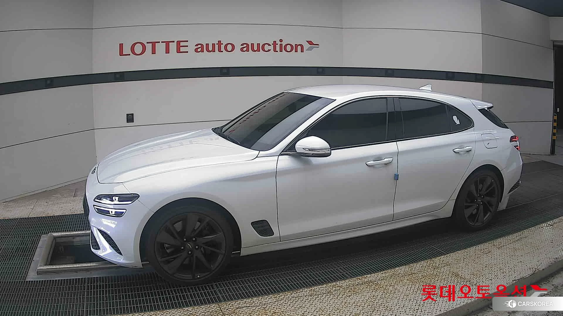 Hyundai G70 SHOOTING BRAKE 2023 Uyuni White из Кореи, фото 3