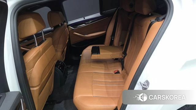 BMW 5 Series (G30) 2022 Белый из Кореи, фото 3