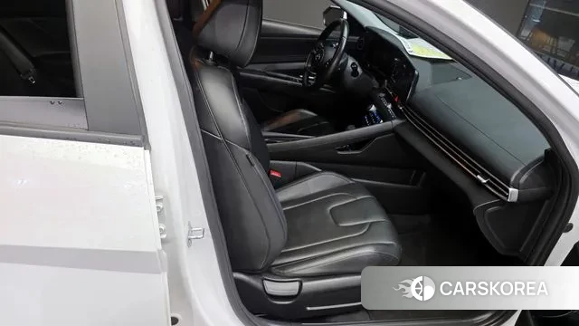 Hyundai Avante Hybrid (CN7) 2022 Белый из Кореи, фото 3