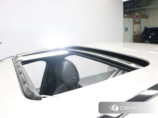 Mercedes-Benz E-Class W213 2023 Песочный из Кореи, фото 3