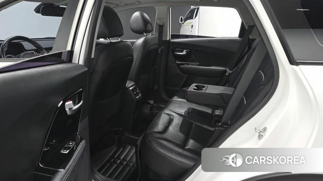 Kia Niro 2018 Белый из Кореи, фото 3