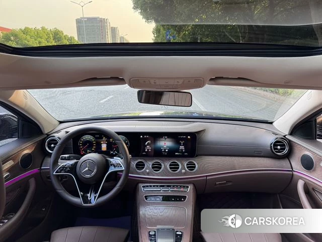 Mercedes-Benz E-class 2023 Черный из Китая, фото 3