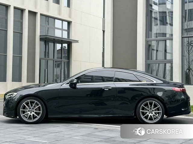 Mercedes-Benz E-class (imported) 2022 Зеленый из Китая, фото 3