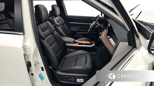 Ssangyong Torres EVX 2024 Белый из Кореи, фото 3