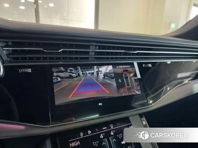 Audi Q8 (4M) 2025 Черный из Кореи, фото 3