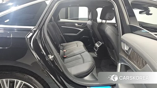 Audi A6 (C8) 2023 Черный из Кореи, фото 3