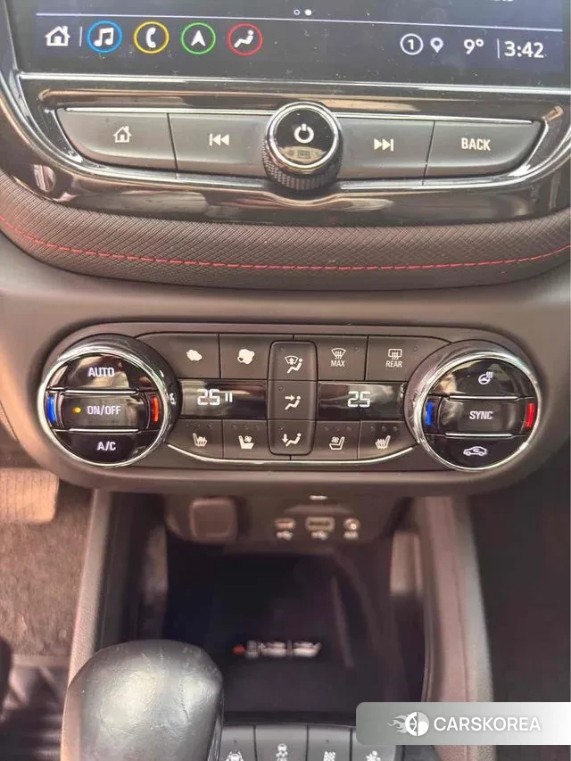 Chevrolet (GM Daewoo) Trailblazer 2020 Белый из Кореи, фото 3