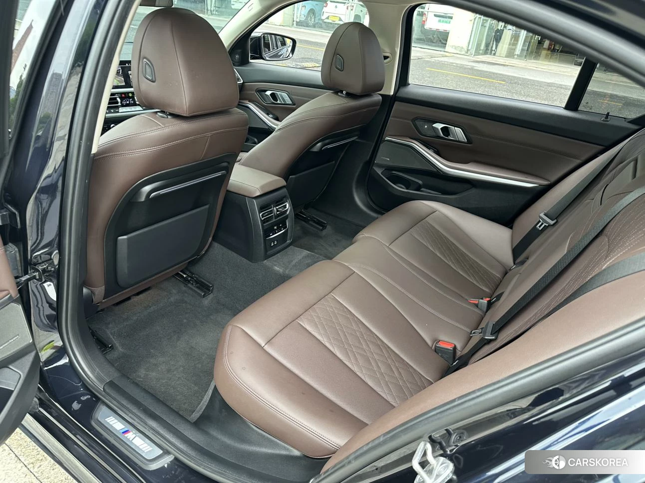 BMW 3 series 2021 Черный из Китая, фото 3