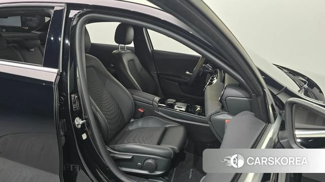 Mercedes-Benz A-Class W177 2020 Черный из Кореи, фото 3