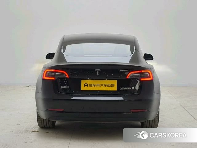 Tesla Model 3 2023 Черный из Китая, фото 3