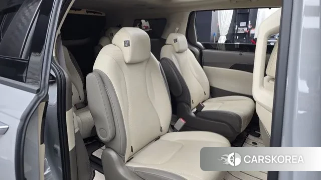 Kia The New Carnival 4th Generation 2023 Серебряный из Кореи, фото 3