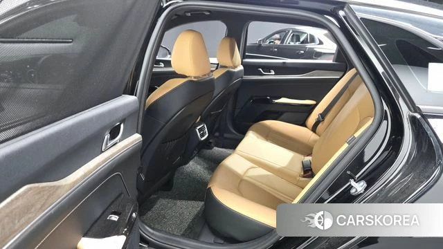 Kia K5 3rd generation 2023 Черный из Кореи, фото 3