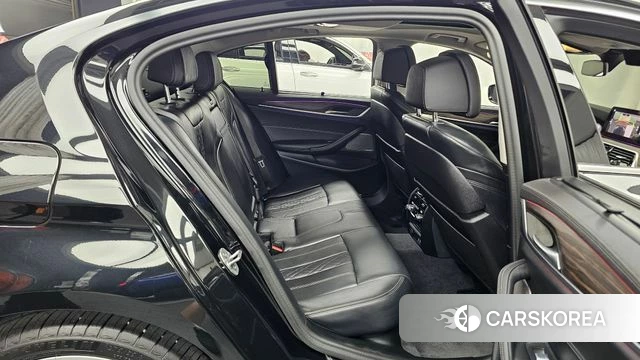 BMW 5 Series (G30) 2023 Черный из Кореи, фото 3