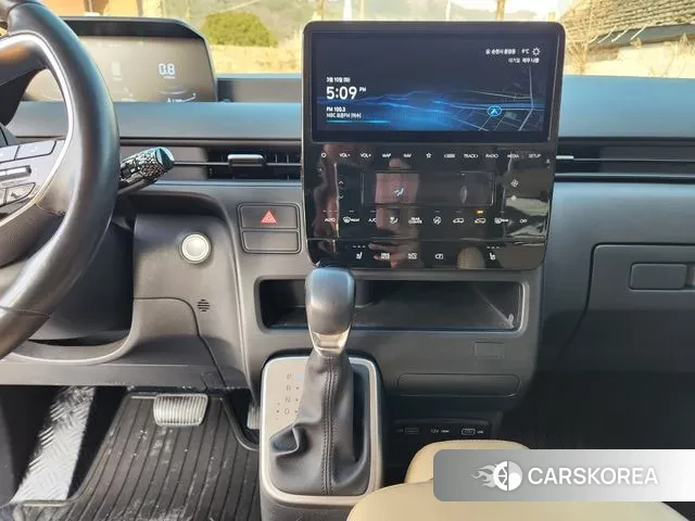 Hyundai Staria 2021 Серый из Кореи, фото 3