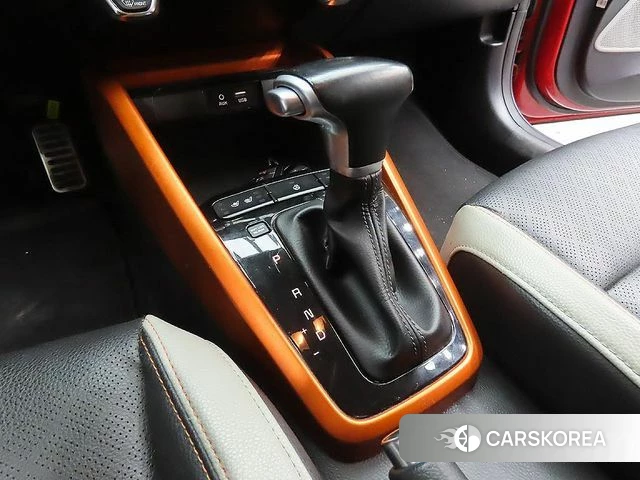 Kia Stonic 2018 Красный из Кореи, фото 3