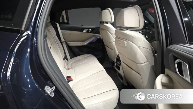 BMW X6 (G06) 2025 Черный из Кореи, фото 3