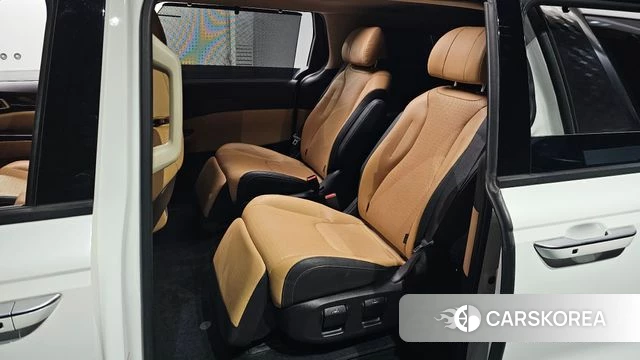 Kia Carnival 4th generation 2023 Белый из Кореи, фото 3