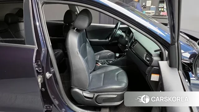 Kia Niro 2018 Синий из Кореи, фото 3
