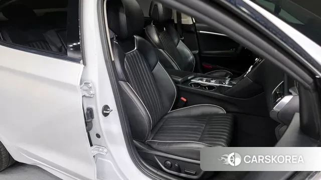 Genesis G70 2019 Белый из Кореи, фото 3