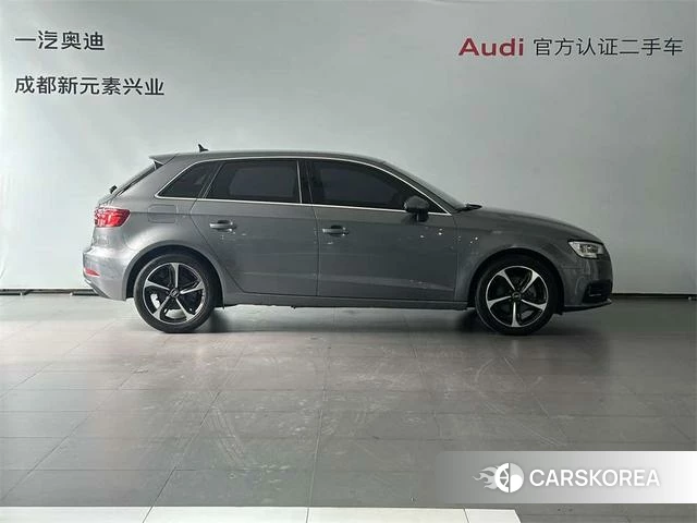 Audi A3 2020 Темно-серый из Китая, фото 3