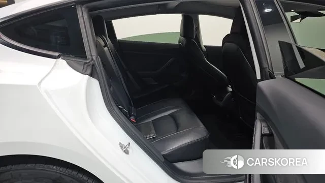 Tesla Model 3 2022 Белый из Кореи, фото 3