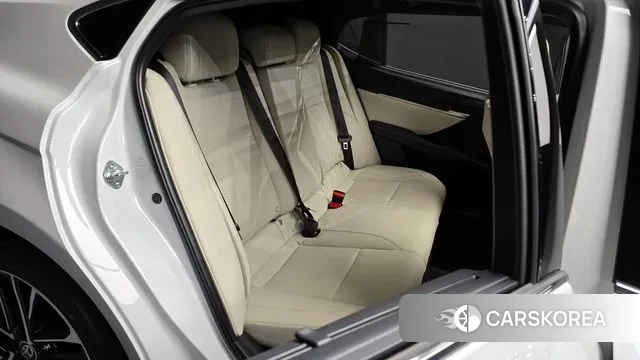 Toyota Camry (XV80) 2025 Белый из Кореи, фото 3