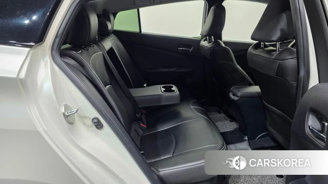 Toyota Prius 4th Generation 2019 Белый из Кореи, фото 3